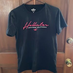 Men’s medium Hollister short sleeve t shirt